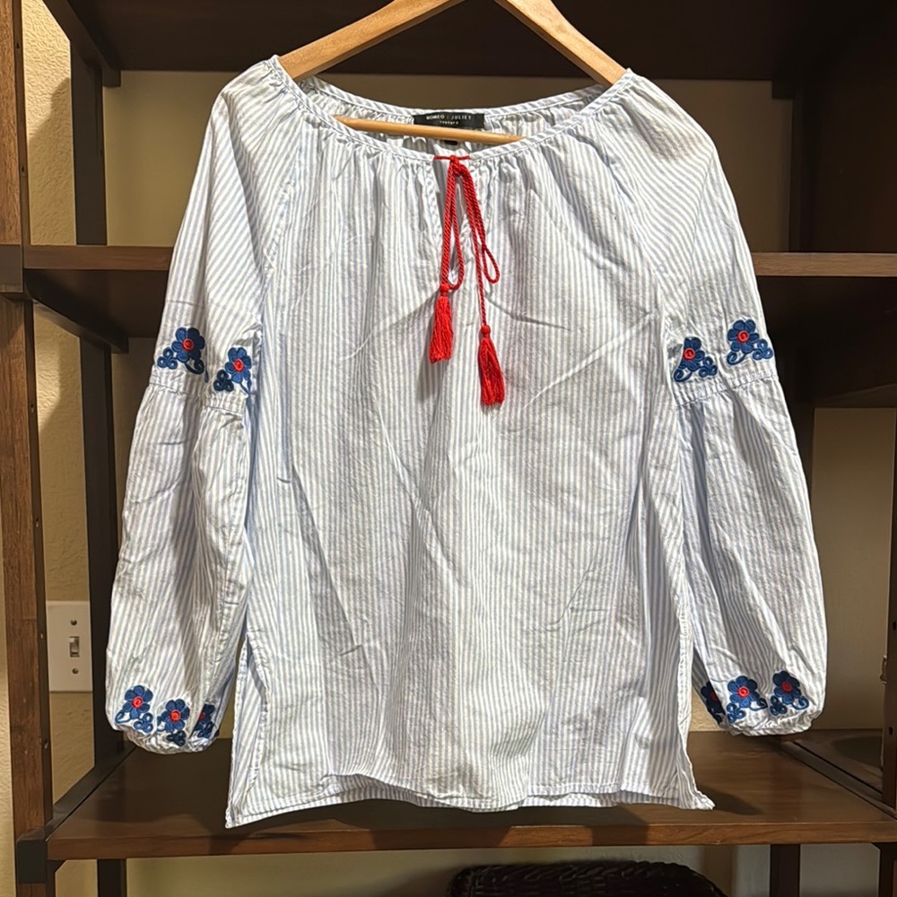 Romeo & Juliet Couture White and Blue Embroidered Blouse